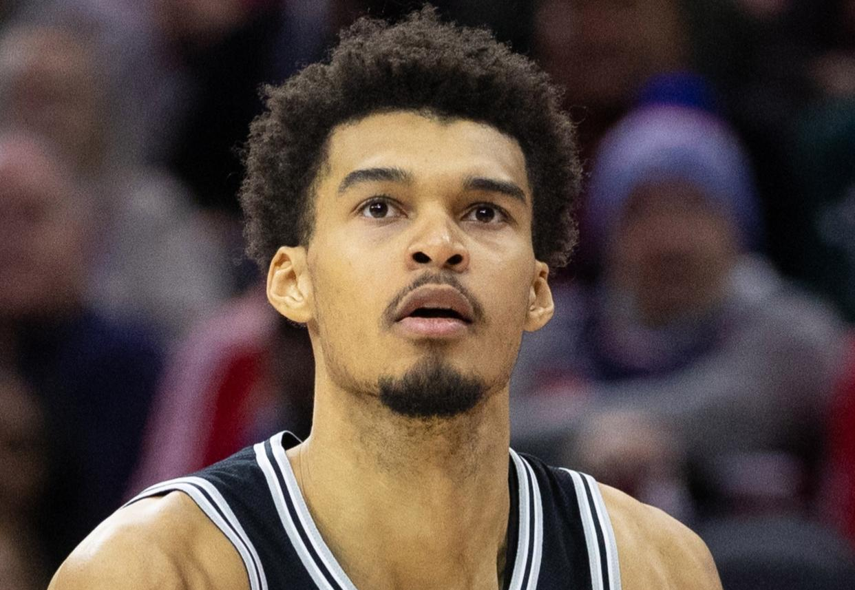 西甲赛程吃紧；圣安东尼奥马刺今晚回应争议；引发热议；球探报告显示潜力(慕尼黑杀女刺客那一段)